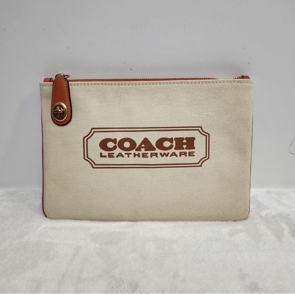 Coach Badge Turnlock Pouch